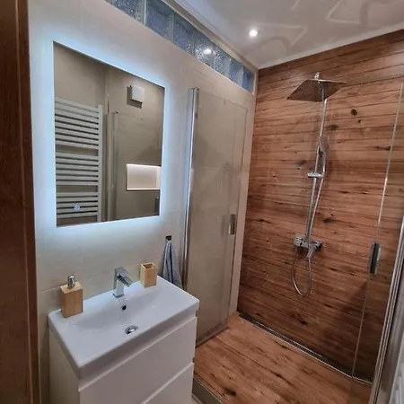 Lomnicky Stit Lägenhet